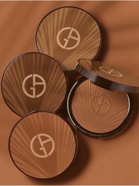 Giorgio Armani LUMINOUS SILK SUNLIT CREAMY BRONZING POWDER